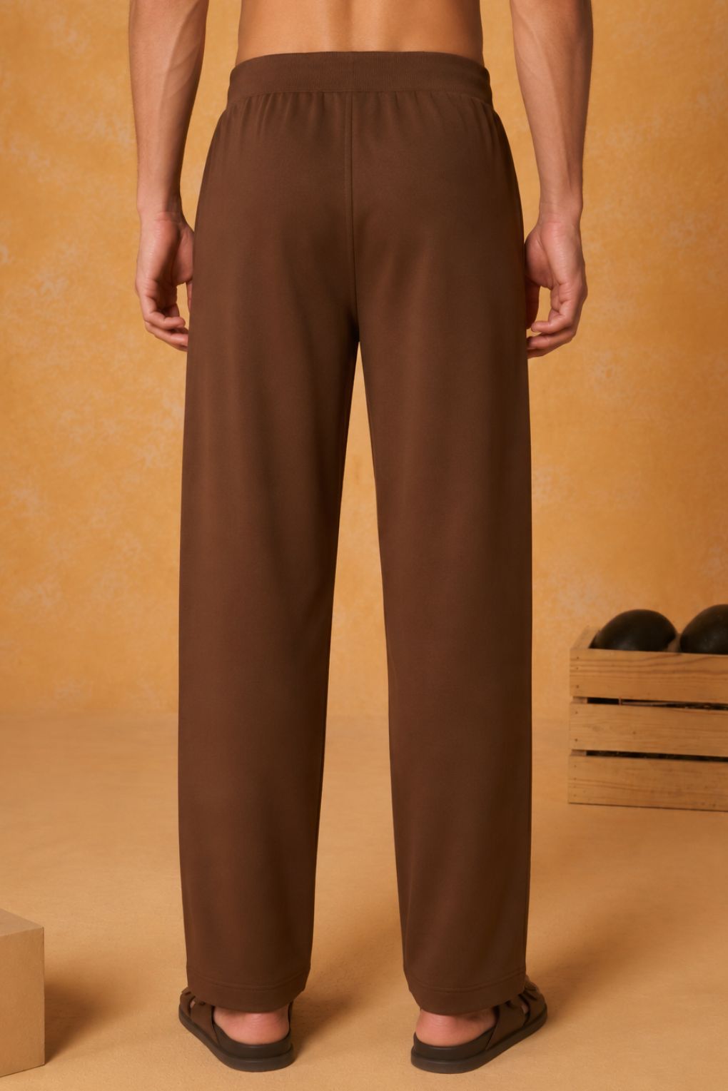 Linear Detail Pants